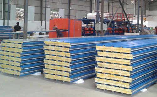 久治彩钢岩棉板房多少钱一平米