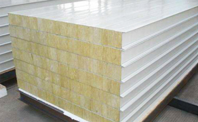 冷库保温墙板施工_久治彩钢夹芯板安装技术要点