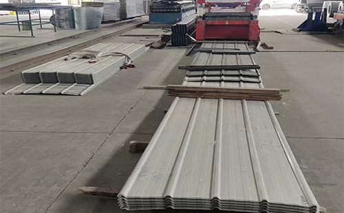 久治彩钢岩棉板多少钱一平米？今日价格组成全解析